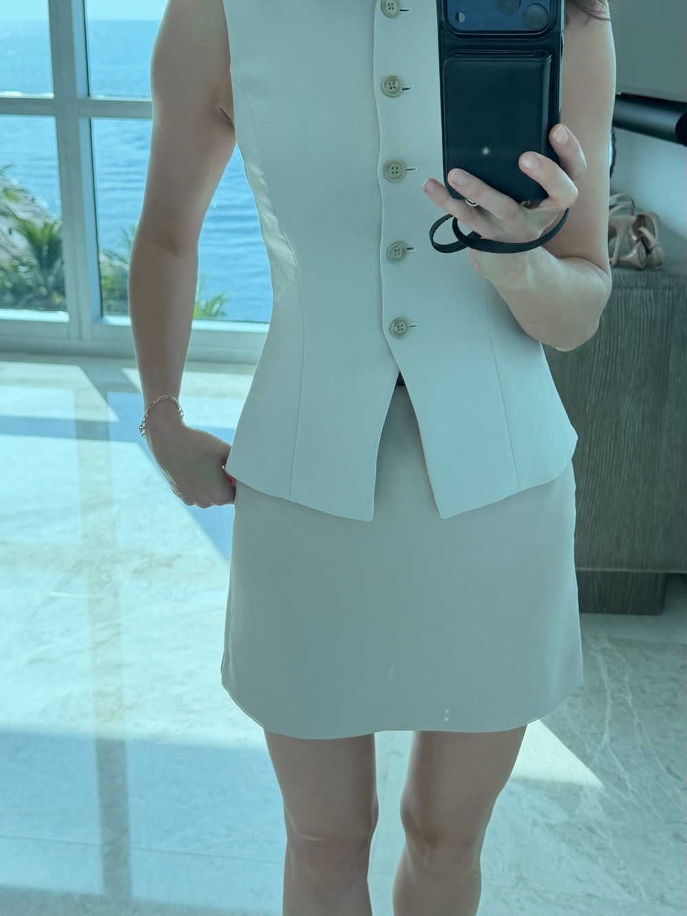 Aritzia classic Mini Skirt